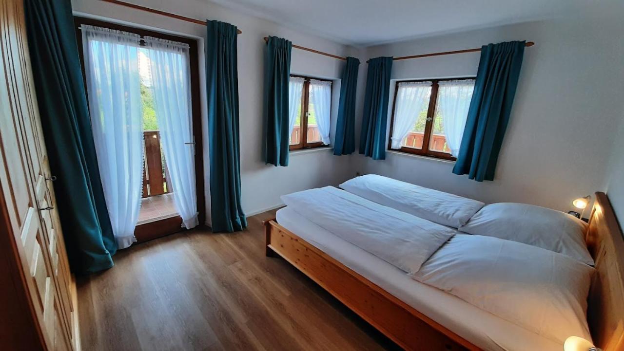 Ferienwohnungen Loisenhof Gstadt am Chiemsee Ngoại thất bức ảnh
