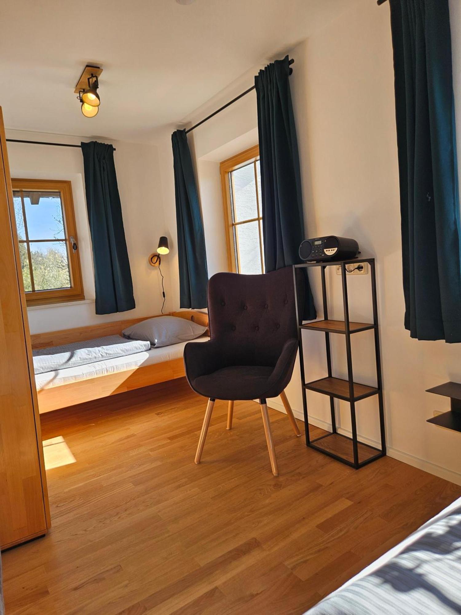 Ferienwohnungen Loisenhof Gstadt am Chiemsee Ngoại thất bức ảnh